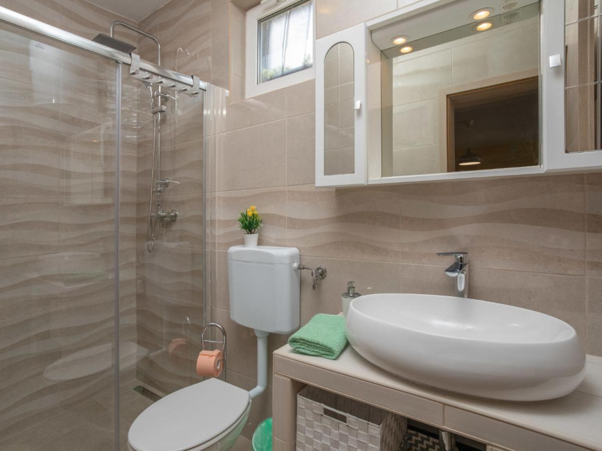 Holiday Home Mikac - Mlk136 By Interhome Dobrinj Dış mekan fotoğraf